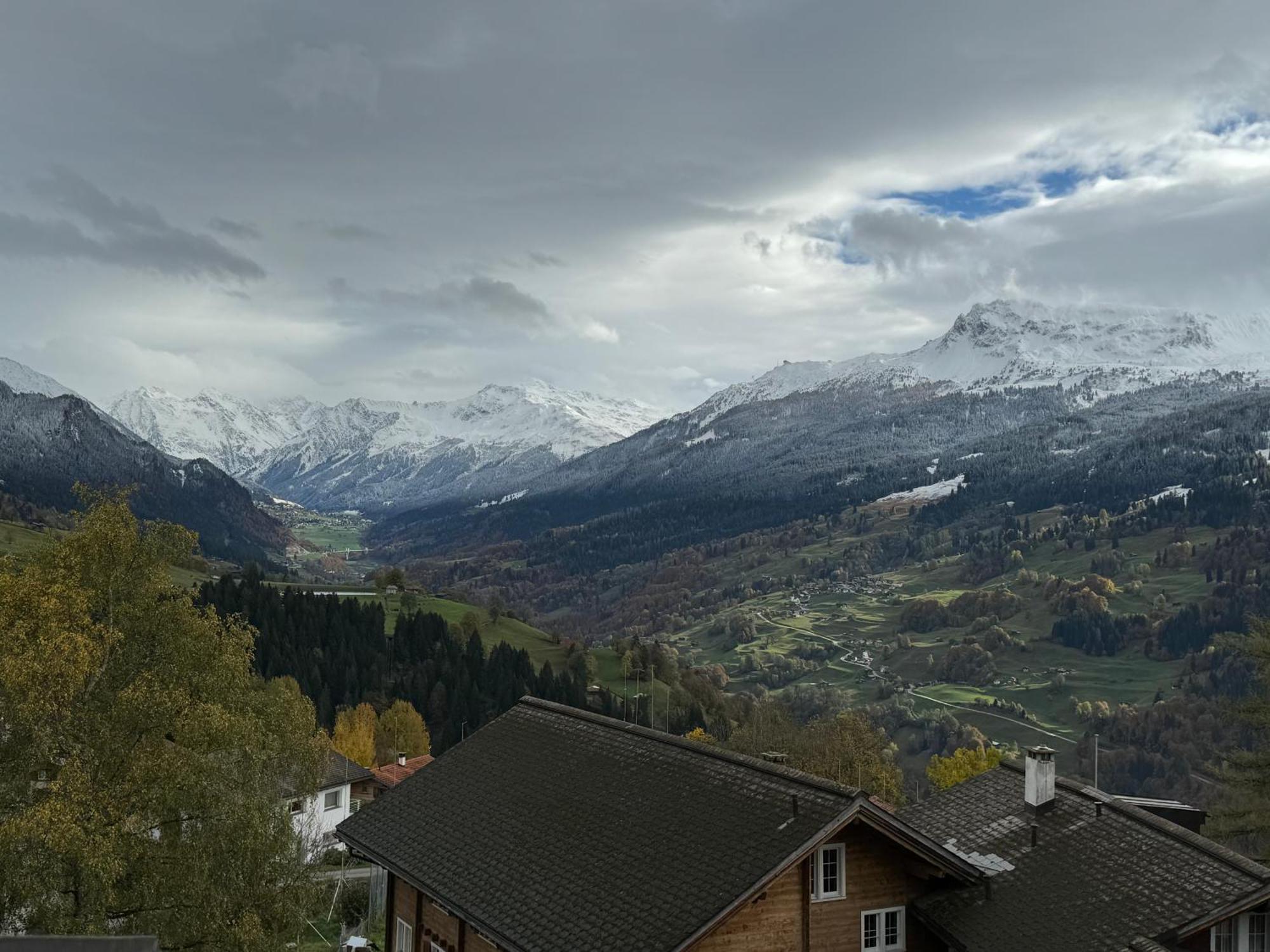 Attic In The Alps Apartment Luzein ภายนอก รูปภาพ